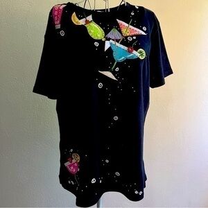 Berek black, short-sleeved top w/embroidered martini glasses. Sz M. Preowned.